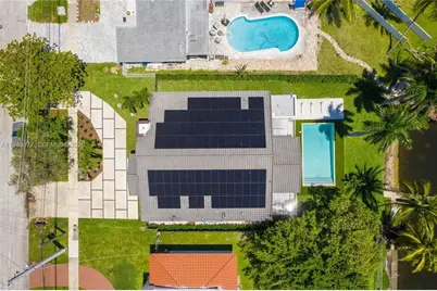 2560 NE 199th St, Miami, FL 33180 - Photo 75