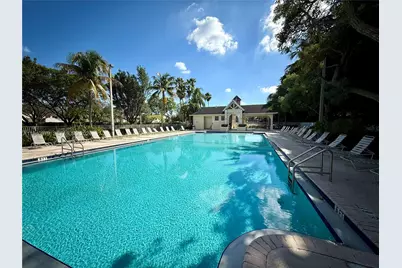 7886 Dixie Beach Cir #7886, Tamarac, FL 33321 - Photo 19