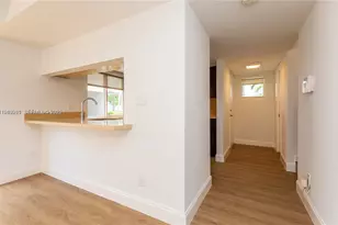 2945 Bridgeport Ave, Miami, FL 33133 - Photo 7