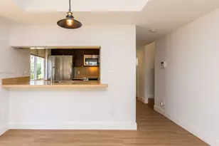 2945 Bridgeport Ave, Miami, FL 33133 - Photo 9