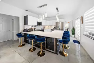 8918 Harding Ave, Surfside, FL 33154 - Photo 13