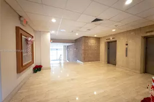 2899 Collins Ave, Miami Beach, FL 33140 - Photo 23