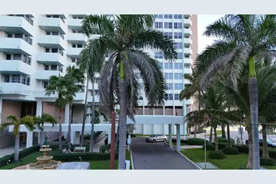 2899 Collins Ave #723, Miami Beach, FL 33140 - Photo 13