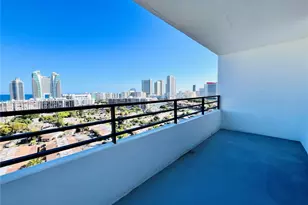 2500 Parkview Dr, Hallandale Beach, FL 33009 - Photo 5