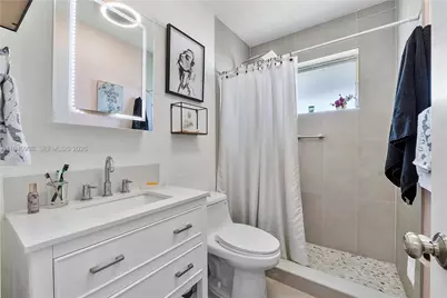 3114 NE Byron Cir #128, Hollywood, FL 33021 - Photo 7