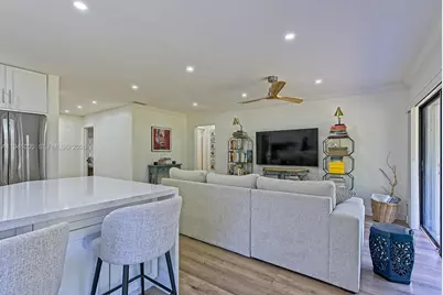 10900 SW 124th Rd, Miami, FL 33176 - Photo 11