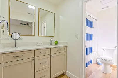 10900 SW 124th Rd, Miami, FL 33176 - Photo 15