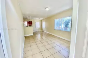 930 SW 7th Ave, Miami, FL 33130 - Photo 7