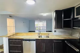 900 NE 12th Ave, Hallandale Beach, FL 33009 - Photo 3