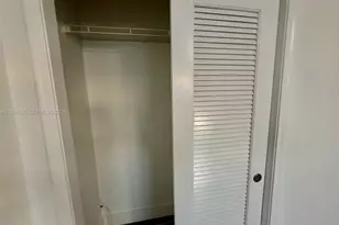 900 NE 12th Ave, Hallandale Beach, FL 33009 - Photo 23