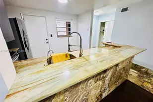 900 NE 12th Ave, Hallandale Beach, FL 33009 - Photo 7