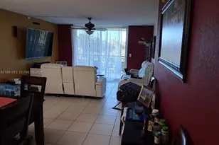 1400 St Charles Pl, Pembroke Pines, FL 33026 - Photo 15