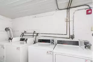 1555 Pennsylvania Ave, Miami Beach, FL 33139 - Photo 17