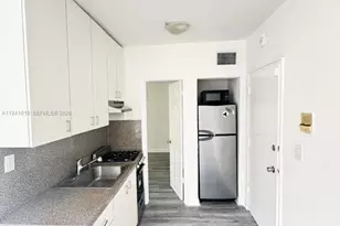 1555 Pennsylvania Ave, Miami Beach, FL 33139 - Photo 1