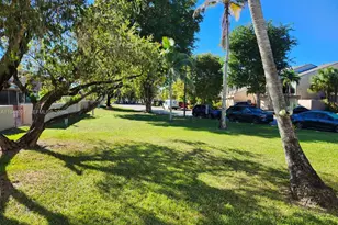 9195 Fontainebleau Blvd, Miami, FL 33172 - Photo 13