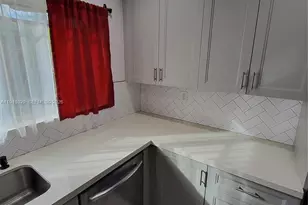 2221 NW 170th St, Miami Gardens, FL 33056 - Photo 15