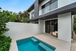 3067 Hibiscus St, Miami, FL 33133 - Photo 27