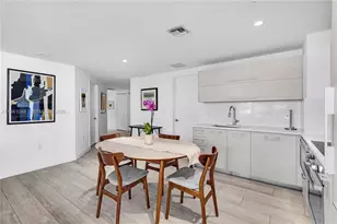 45 SW 9th St, Miami, FL 33130 - Photo 11