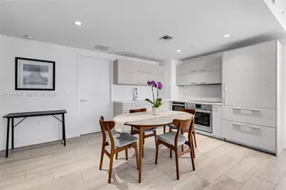 45 SW 9th St #1001, Miami, FL 33130 - Photo 9