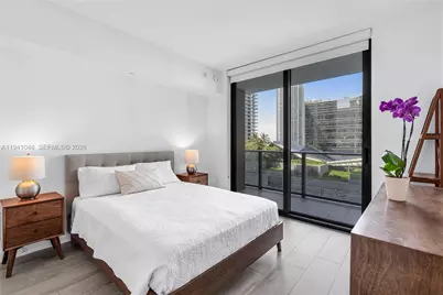 45 SW 9th St #1001, Miami, FL 33130 - Photo 13