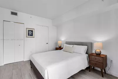 45 SW 9th St #1001, Miami, FL 33130 - Photo 15