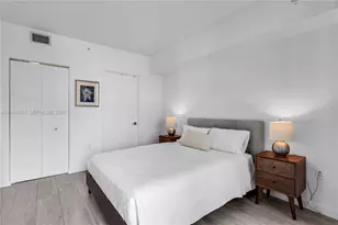 45 SW 9th St, Miami, FL 33130 - Photo 15