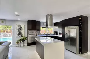 6901 NW 82nd Ct, Tamarac, FL 33321 - Photo 3