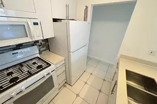 505 NE 30th St, Miami, FL 33137 - Photo 7