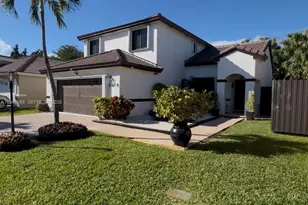 8618 SW 161st Pl, Miami, FL 33193 - Photo 1