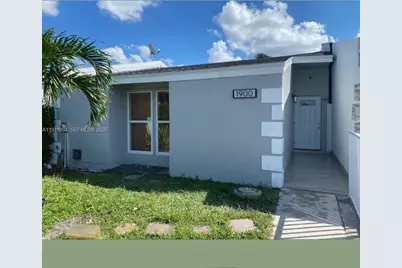 1900 W 72nd St, Hialeah, FL 33014 - Photo 1