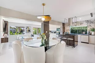 7810 Hawthorne Ave, Miami Beach, FL 33141 - Photo 3