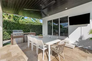 7810 Hawthorne Ave, Miami Beach, FL 33141 - Photo 27