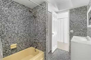 3805 SW 54th Ave, West Park, FL 33023 - Photo 9