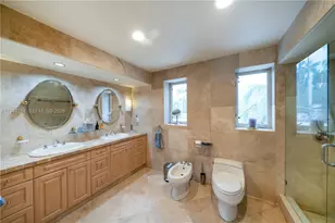 6465 Pine Tree Dr Cir, Miami Beach, FL 33141 - Photo 19