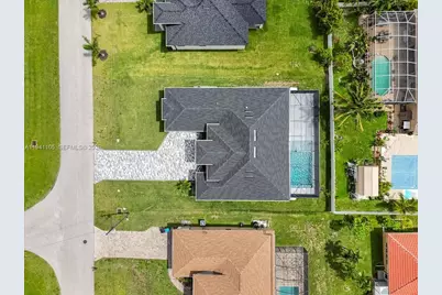 4333 SW 16th Pl, Other City - In The State Of Florida, FL 33914 - Photo 3