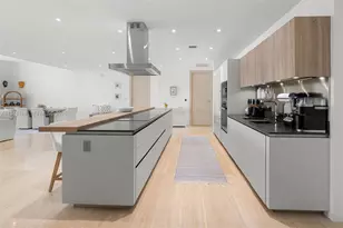 1000 Brickell Plaza, Miami, FL 33131 - Photo 21