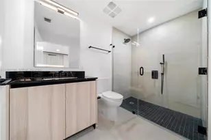 225 N Miami, Miami, FL 33128 - Photo 19