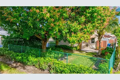 800 NE 6th St #1, Fort Lauderdale, FL 33304 - Photo 21