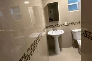 920 NW 22nd Ct, Miami, FL 33125 - Photo 21