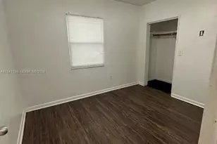 920 NW 22nd Ct, Miami, FL 33125 - Photo 17