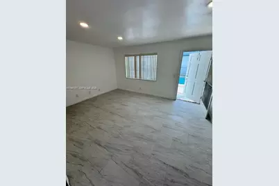 30 SE 4th Ave #109, Hallandale Beach, FL 33009 - Photo 3