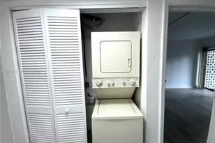 1525 NE 135th St, North Miami, FL 33161 - Photo 5