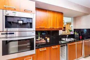 1331 Brickell Bay Dr, Miami, FL 33131 - Photo 9