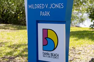 250 NW 14th Way, Dania Beach, FL 33004 - Photo 27