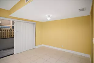 8011 NW 27th Pl, Sunrise, FL 33322 - Photo 11