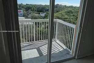 2740 SW 28th Terrace, Miami, FL 33133 - Photo 9