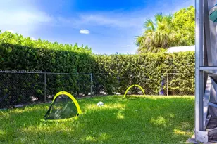 312 N Luna Ct, Hollywood, FL 33021 - Photo 31