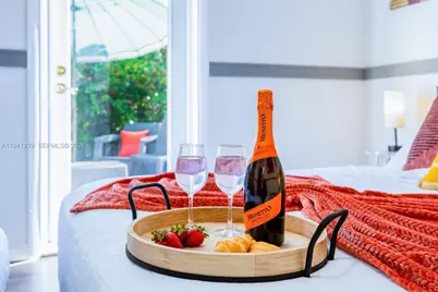 312 N Luna Ct, Hollywood, FL 33021 - Photo 21