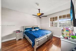 231 SW 116th Ave, Pembroke Pines, FL 33025 - Photo 7