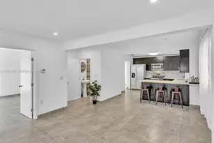 211 SE 9th St, Hallandale Beach, FL 33009 - Photo 3